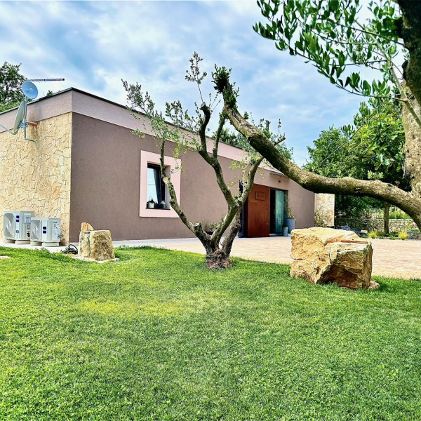 Villa Veros , Villa Veros sa slanim bazenom, Labin, Istra Labin